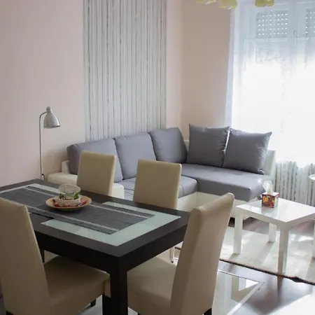Apartman Broadway B3 *