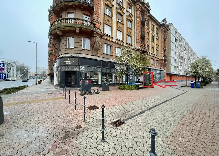 Broadway B3 * Дебрецен